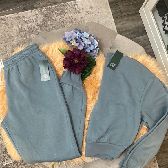 NEW! 2 Piece High Waist Jogger Outfit Slate Blue Size Medium